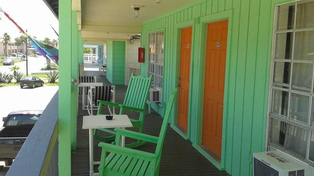 Upper Deck Hotel And Bar - Adults Only South Padre Island Exteriér fotografie